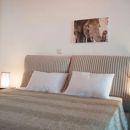 City Loft 5 *