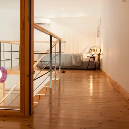 City Loft 5 *